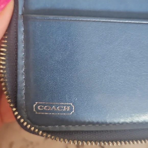 Coach Blue Wallet NWOT - Picture 5 of 11